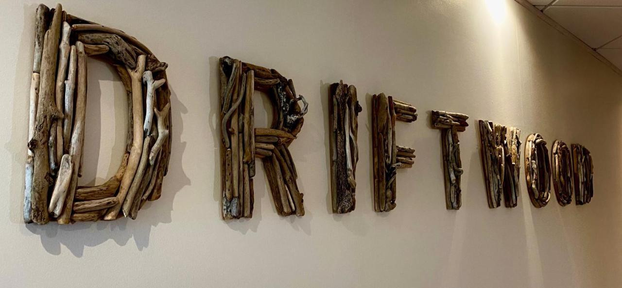 Driftwood Inn Saint Saviour Экстерьер фото