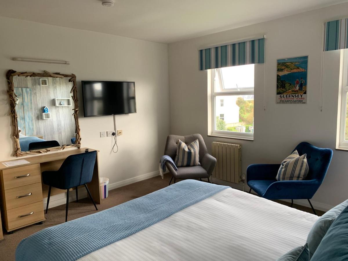 Driftwood Inn Saint Saviour Экстерьер фото