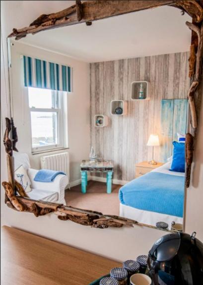 Driftwood Inn Saint Saviour Экстерьер фото