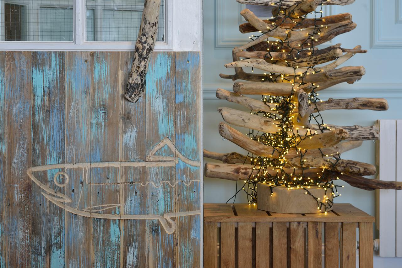 Driftwood Inn Saint Saviour Интерьер фото